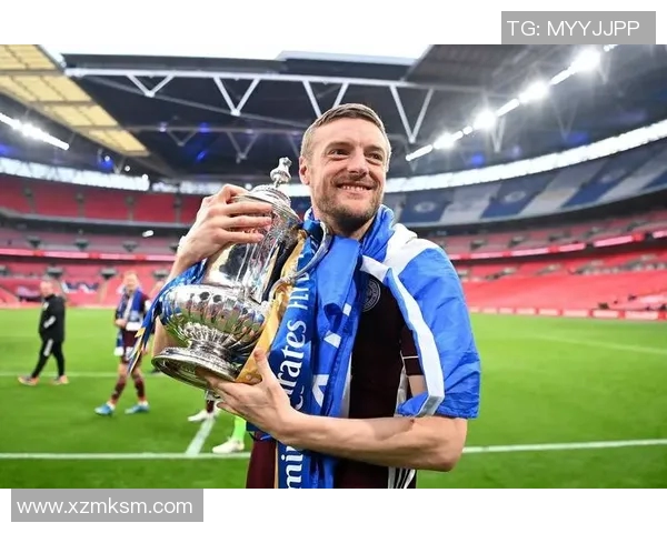 瑞士足球明星球队的传奇球员与他们的辉煌成就探秘